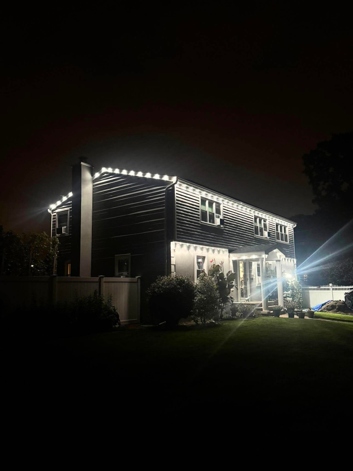 Crisp white roofline glow